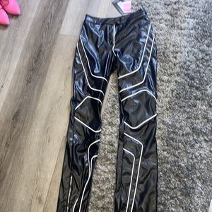 PRETTYLITTLETHING Racer Pants